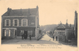 CPA 91 EPINAY SUR ORGE / PLACE DE LA GARE / MARCHAND DE CARTES POSTALES / CAFE DE L'ARRIVEE - Epinay-sur-Orge