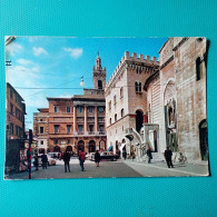 Cartolina Foligno - Piazza Della Repubblica. Viaggiata 1971 - Foligno