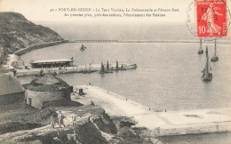 Port En Bessin * La Tour Vauban , La Poissonnerie Et L'avant Port - Port-en-Bessin-Huppain