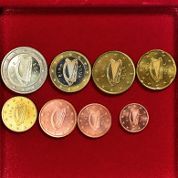 République D'Irlande, Euro-Set, 2004, Série De 8 Pièces Euro., SPL - Ireland