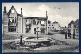 Tintigny Sur Semois. Fontaine Et Passants. Maisons Incendiées Après La Bataille Du 22 Août 1914. - Tintigny