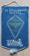 FK Zeleznicar, Beograd, Serbia Football CLUB PENNANT, SPORTS FLAG ZS 4/9 - Kleding, Souvenirs & Andere