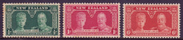 New Zealand - Scott #199-201 - MNH - Hvy Toning Spots #199, Gum Toning - SCV $29 - Neufs