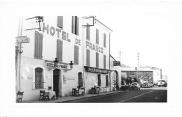 St Maximin La Ste Baume * Façade Hôtel Café Restaurant De France , Route Nationale 7 - Saint-Maximin-la-Sainte-Baume