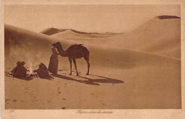 MAROC - Repos Dans Les Dunes - Dromadaire - Nomade - Carte Postale Ancienne - Other & Unclassified