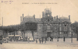 Mormant          77           Place Du Marché Et  L'Hôtel De Ville      (voir Scan) - Mormant