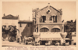 Le Lavandou * Façade Hôtel Restaurant Du Château , Face Aux Iles D'or , NICOLAS Et BASILE Directeurs - Le Lavandou