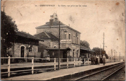 57 CREUTZWALD - La Gare, Vue Prise Sur Les Voies - Creutzwald