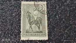 MADAGASKAR---  -1930--40         3FR   USED- - Used Stamps