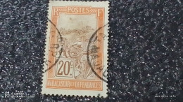 MADAGASKAR---  -1922-30-     20C   USED- - Used Stamps