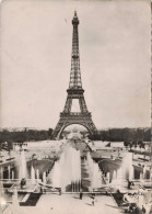 Palais De Chaillot Fountains And Eiffel Tower, Paris. Real Photo - Tour Eiffel