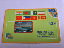 NETHERLANDS  PREPAID / € 12,- MASTER ASIA / FLAGS /MOUNTAIN/SEA/GLOBE     MINT CARD   ** 12937** - GSM-Kaarten, Bijvulling & Vooraf Betaalde