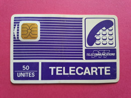 Py25 SO1 150 Unités Logo PTT Violet Sans Numéro (traces De Pliure) Cote : 5€ - Pyjamas'