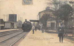 Nangis           77        Intérieur De La Gare. Arrivée Du Train De Belfort.               (voir Scan) - Nangis