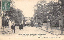 Nangis           77       Comice Agricole  1910   Avenue De La Gare. Arc De Triomphe                 (voir Scan) - Nangis