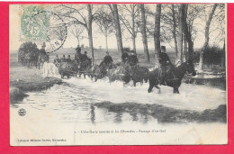 Cpa L'Artillerie Montée Et Les Obstacles-Passage D'un Gué, Voyagée, Voir Scannes - Manöver