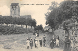 CPA 91 FORGES LES BAINS / PLACE DE L'EGLISE - Autres & Non Classés