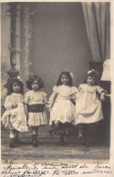 ENFANTS - Danses Enfantines - Petites Filles Dansent Auprès D'un Piano - Carte Postale Ancienne - Gruppen Von Kindern Und Familien