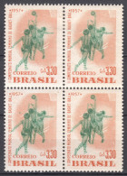 Brazil Brasil 1957 Mi#916 Mint Hinged Piece Of 4, Error - Points On Third Stamp - Ungebraucht