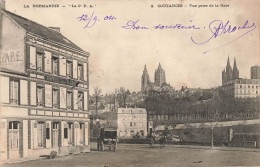 Coutances * Place , Vue Prise De La Gare * Hôtel De La Gare * Attelage - Coutances