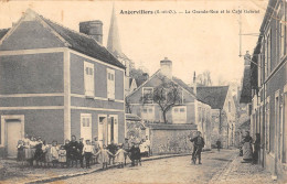 CPA 91 ANGERVILLERS / LA GRANDE RUE / CAFE GABRIEL / ENFANTS - Autres & Non Classés