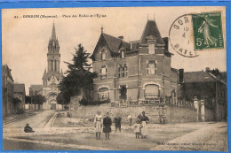 53 - Mayenne - Gorron - Place Des Halles Et L'Eglise (N12326) - Gorron