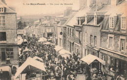 La Haye Pesnel * Rue Du Village , Un Jour De Marché * Foire * Café A LA GRANDE AUBERGE , JOURDAN Propriétaire - Other & Unclassified