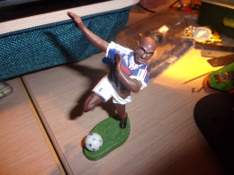 Figurine " MAKELELE " - Starlux - Equipe De France 1998 - Coupe Du Monde - Football - Collection - Starlux