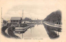 Nemours          77          Le Port Au Sable  - Péniche -        (voir Scan) - Nemours