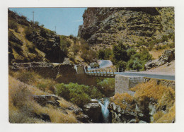 IRAQ IRAK Gully Ali Beg Gorge View Old Car, Postcard By IRAQI AIRWAYS Vintage Photo Postcard RPPc (22224) - Iraq