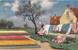 Illustration - Mère Qui étend Son Linge - Enfants - Fleurs - Jardin - Maison - Arbre - Carte Postale Ancienne - Unclassified