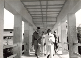 [-50%] Photographie - Congo Belge - Le Voyage Royal Au Congo - Hôpital Indigène Prince Régent - Assoc. Gén. Des Report. - Afrique