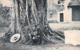 INDONESIE - Petits Mendiants De La Banlieu - TONKIN - Etat - Carte Postale Ancienne - Indonésie