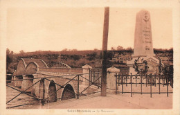 St Mammès * Le Pont Et Le Monument Aux Morts - Saint Mammes