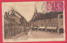 67 - HAGUENAU---Place D'Armes---cpsm Pf - Haguenau