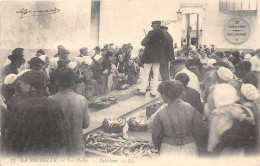 17-LA-ROCHELLE- LES HALLES- INTERIEUR - La Rochelle