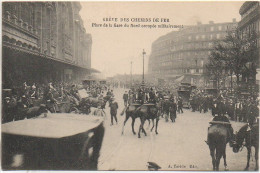 75 PARIS  GREVE Des CHEMINS De FER (Place De La Gare Du Nord Occupée Militairement - Grèves