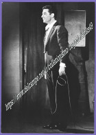 666> FOTOGRAFIA ORIGINALE 1966 : GILBERT BECAUD - Cm 13 X 18 - Photographs