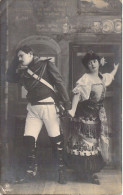 COUPLES - CARMEN - La Bas Tu Me Suivras - Carte Postale Ancienne - Paare