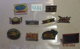 SUPER AFFAIRE A PRIX CASSE !!! LOT 1234 : Lot De 10 Pin's TOUS DIFFERENTS En Très Bon état Mais SANS Les Attaches - Lots