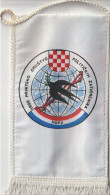 CROATIA  -  HDPZ  --  1990 HRVATSKO DRUSTVO POLITICKIH ZATVORENIKA  --   -  19 Cm X 10,5 Cm  -  BANNER, PENNANT, DRAPEAU - Vlaggen