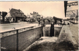 LONGUEIL ANNEL  LES ECLUSES - Longueil Annel