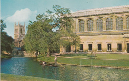 CAMBRIDGE - St John's College Chapel And Trinity College Library - View Along The Backs - Cambridge