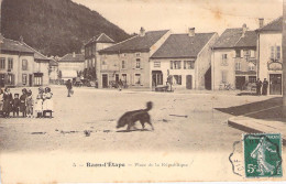 France - Raon L'étape - Place De A République - Ferand Wirtz - Animé - Enfant - Chien - Carte Postale Ancienne - Saint Die