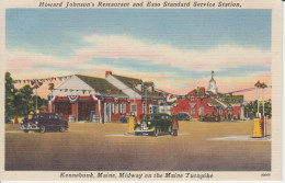 Kenneburk, Maine Midway On The Main Turnpike USA. Howard Johnson's Restaurant And Esso Standard Service Station Fuel Pum - Kennebunkport