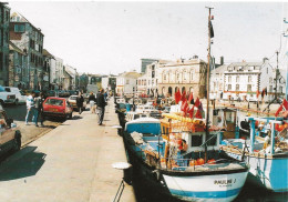 Angleterre. CPM. Devon. Plymouth. The Barbican (quartier Barbican) (animée, Autos, Bateaux) - Plymouth