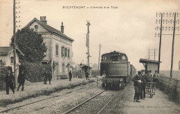 95 - VAL D'OISE - BOUFFÉMONT - Arrivée Du Train 3.848 - Chemiots - Superbe Plan Animé - 10436 - Bouffémont