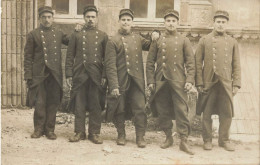 Langres * Carte Photo Militaire 1914 * Militaria Régimenbt Soldats Militaires Caserne - Langres