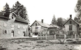 Roybon * La Colonie De Vacances Du Comité D'entreprise Merlin Gerin * Cour Intérieure Et La Piscine - Roybon