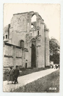 76 St Wandrille Rançon Couple Se Promenant Et Les Anciennes Ruines Ed Alfa - Saint-Wandrille-Rançon